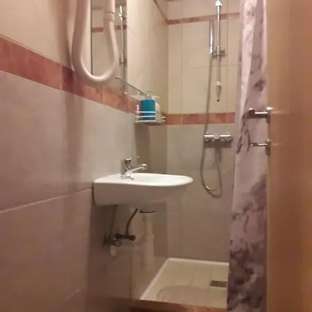 Piero Hostal