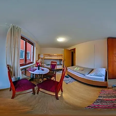 Piero Hostal